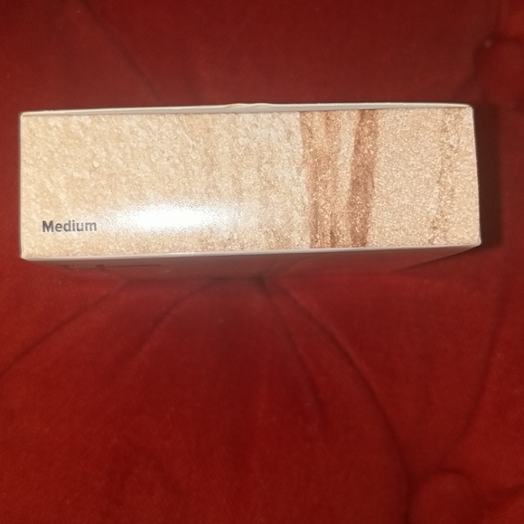 it Cosmetics Celebration Foundation illumination - Picture 2 of 6